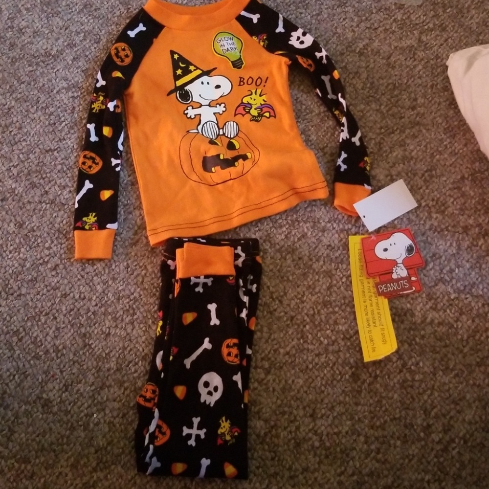 Adorable Halloween pj's